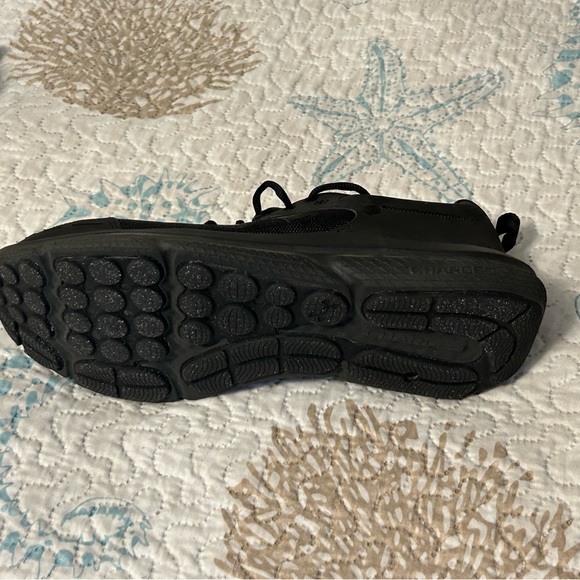 Men's Under Armour Charged Assert 10 running shoes - Picture 3 of 7